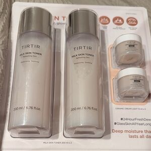 TIRTIR Milk Skin Toner - Refreshing White